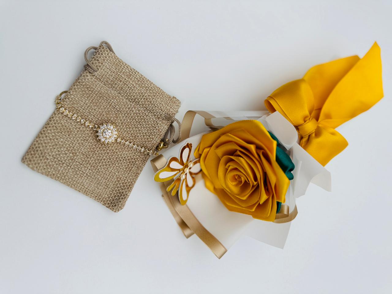 SET DE GIRASOLES 🌻Y FLOR AMARILLA